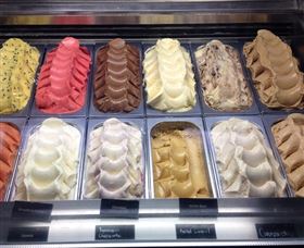 Estabar Gelati And Espresso Bar - Accommodation Sunshine Coast 2