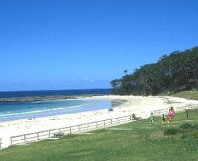 Mollymook Beach - Accommodation Sunshine Coast 2