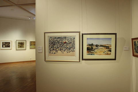 Gosford Regional Gallery & Gardens - Accommodation Sunshine Coast 1