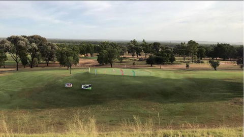 Moranbah Golf Club Inc. - Accommodation Sunshine Coast 2