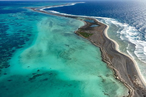 Abrolhos Islands Fixed-Wing Scenic Flight - Accommodation Sunshine Coast 1