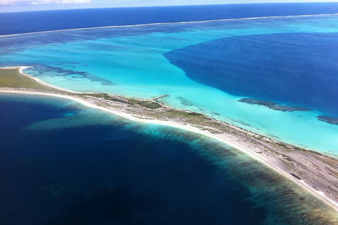 Abrolhos Islands Fixed-Wing Scenic Flight - Accommodation Sunshine Coast 0