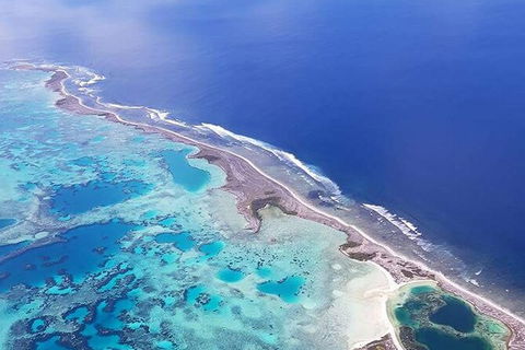 Abrolhos Islands Fixed-Wing Scenic Flight - Accommodation Sunshine Coast 4