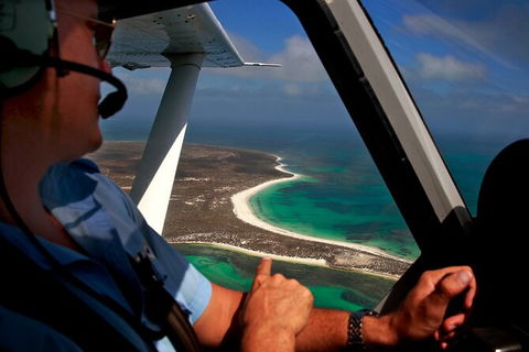 Abrolhos Islands Fixed-Wing Scenic Flight - Accommodation Sunshine Coast 6