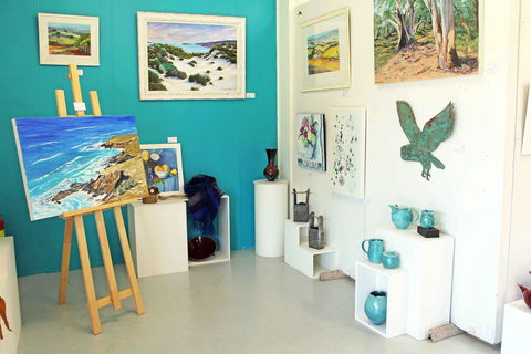 Artworks Gallery - Accommodation Sunshine Coast 0