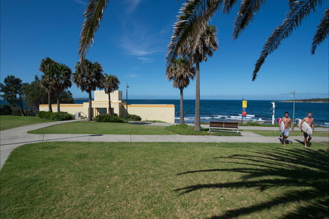 Oak Park Beach Cronulla - Accommodation Sunshine Coast 1