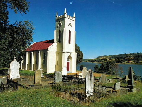 St Matthias' Anglican Church - Accommodation Sunshine Coast 0