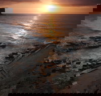 Avalon Beach - Accommodation Sunshine Coast