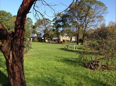 HIRL Hamilton Institute Of Rural Learning - Accommodation Sunshine Coast 2