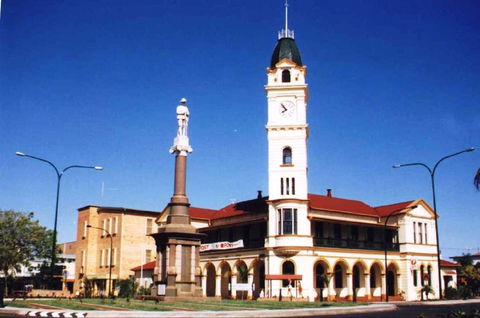 Bundaberg War Memorial - Accommodation Sunshine Coast 0