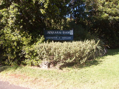Jerrara Dam - Accommodation Sunshine Coast 1