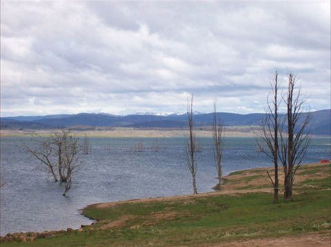 Lake Eucumbene - Accommodation Sunshine Coast 1