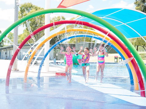 Waterworld Aquatic Centre - Accommodation Sunshine Coast 0