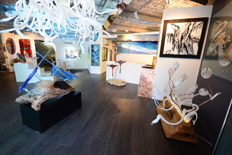 GlassXpressions Art Gallery - Accommodation Sunshine Coast 2