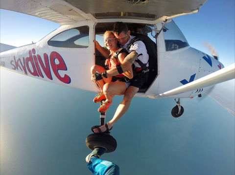 Skydive - Accommodation Sunshine Coast 0