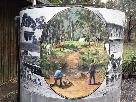 Tatong Tavern Water Tank - Accommodation Sunshine Coast 0