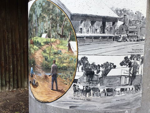 Tatong Tavern Water Tank - Accommodation Sunshine Coast 1
