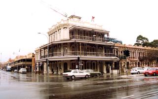 Botanic Bar - Accommodation Sunshine Coast 0