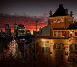 Kings Cross Hotel - Accommodation Sunshine Coast 0