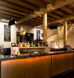 CBD Hotel - Accommodation Sunshine Coast 1
