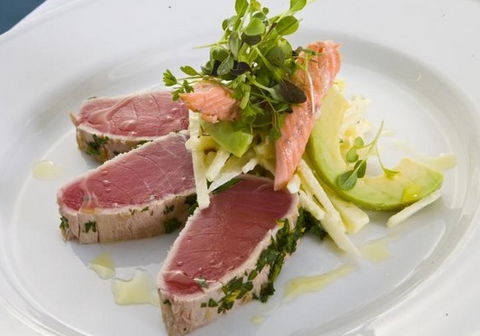 Omeros Bros Seafood Restaurant - Accommodation Sunshine Coast 1