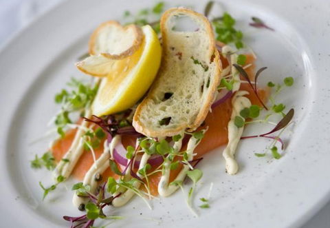 Omeros Bros Seafood Restaurant - Accommodation Sunshine Coast 4