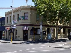 Keeper's Arms Hotel - Accommodation Sunshine Coast 1