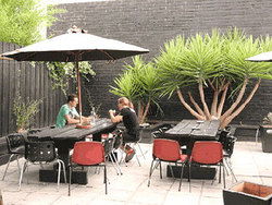 Glasshouse Hotel - Accommodation Sunshine Coast 3