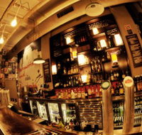 Roxy Hotel - Accommodation Sunshine Coast