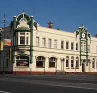 Leura Hotel - Accommodation Sunshine Coast