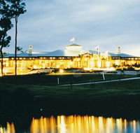 Arundel Hills Country Club - Accommodation Sunshine Coast