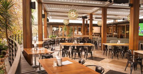 Commodore Hotel - Accommodation Sunshine Coast 1