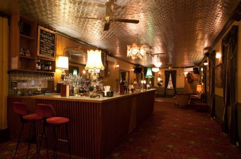Back Bar Cocktail Lounge & Function Venue - Accommodation Sunshine Coast 1