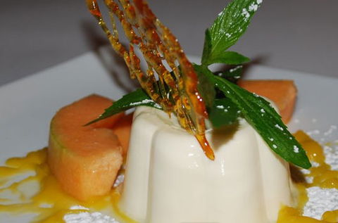 Allure Restraunt Bar - Accommodation Sunshine Coast 1