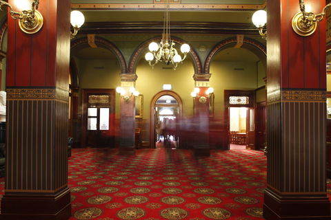 Free Tour Of NSW Parliament - Accommodation Sunshine Coast 0