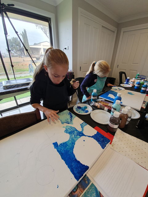 School Holidays - Kids Art Class - Painting - Accommodation Sunshine Coast 1