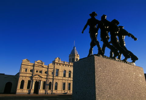 ANZAC Day - Accommodation Sunshine Coast 0
