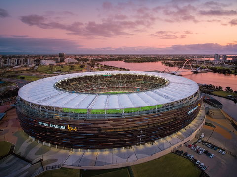 Fremantle Dockers V West Coast Eagles - AFL Round 7 - Accommodation Sunshine Coast 1
