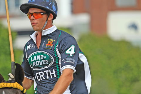 Land Rover Polo In The City - Accommodation Sunshine Coast 1