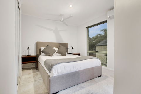 North Pier Hotel - Accommodation Sunshine Coast 6