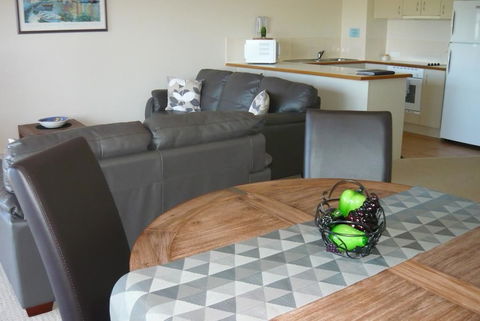 Sails Resort On Golden Beach - Accommodation Sunshine Coast 4