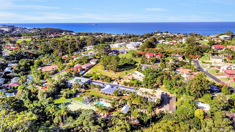 Korora Bay Village Resort - Accommodation Sunshine Coast 0