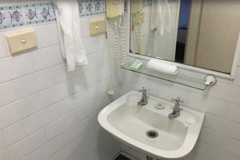 Oxley Cove Apartments - Accommodation Sunshine Coast 7