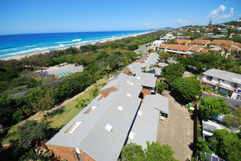 Glen Eden Beach Resort - Accommodation Sunshine Coast 2