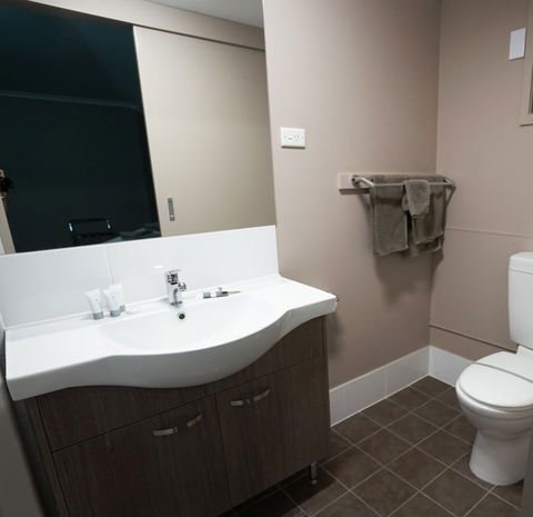 Bluestone Motor Inn - Accommodation Sunshine Coast 4