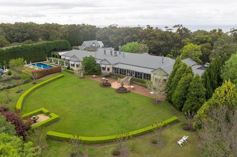 Bells At Killcare Boutique Hotel, Restaurant & Spa - Accommodation Sunshine Coast 1