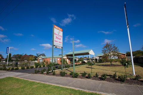 Rose Garden Motel - Accommodation Sunshine Coast 1