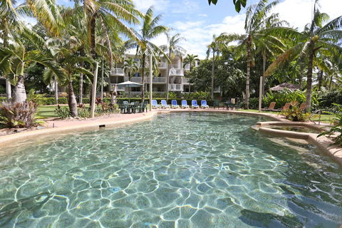 Cairns Beach Resort - Accommodation Sunshine Coast 2