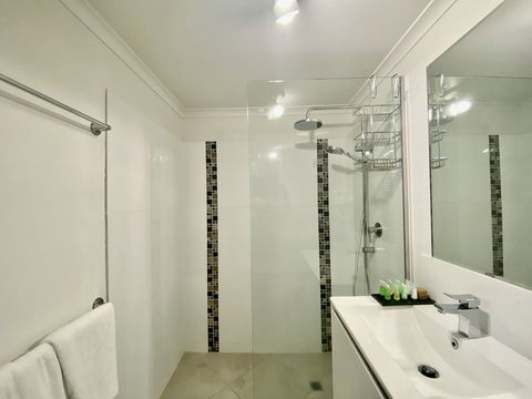 Cairns Beach Resort - Accommodation Sunshine Coast 5