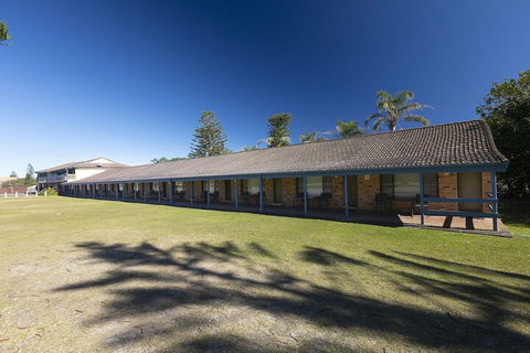 Seashells Beachfront Resort - Accommodation Sunshine Coast 2